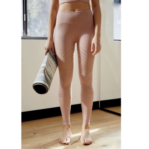 Free People Movement Legging Self Hem Ecology Cutout Frappe Nude Size M - Picture 1 of 7